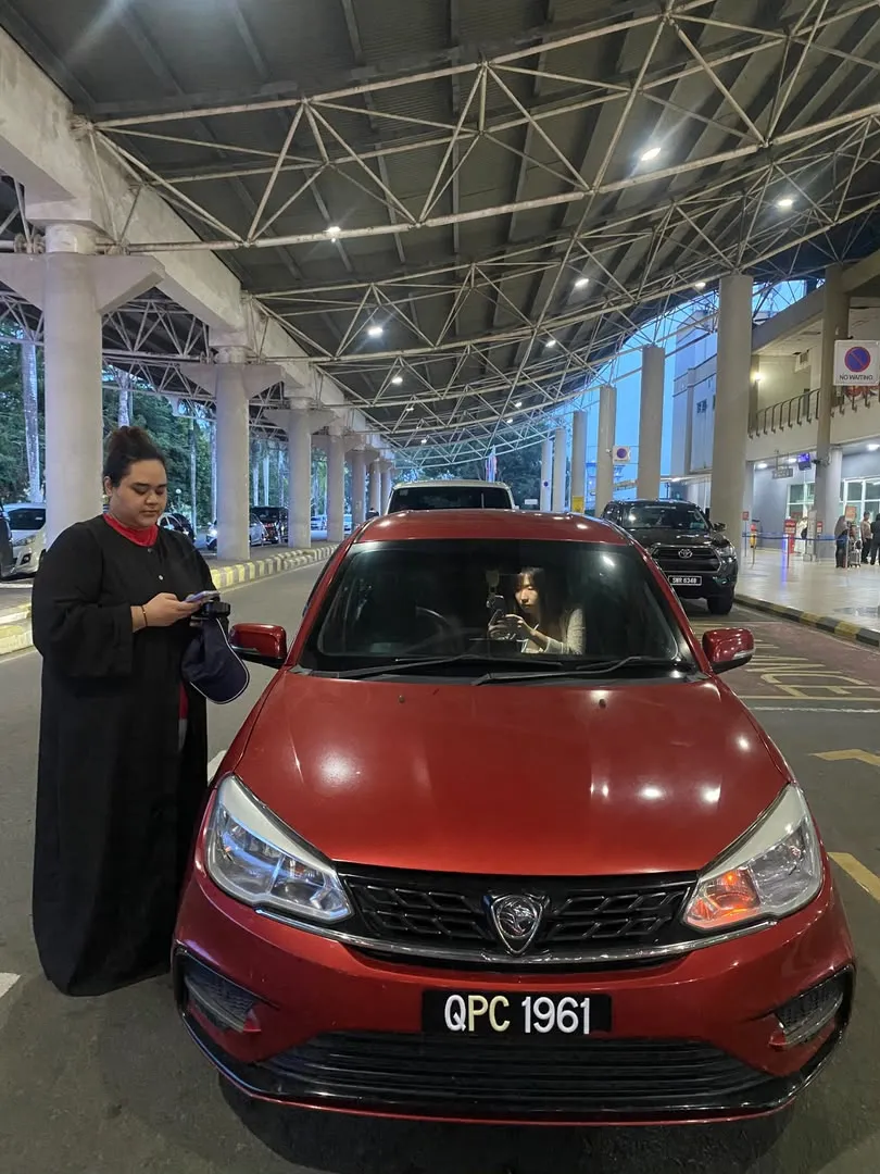 Pelanggan Bunga Car Rental